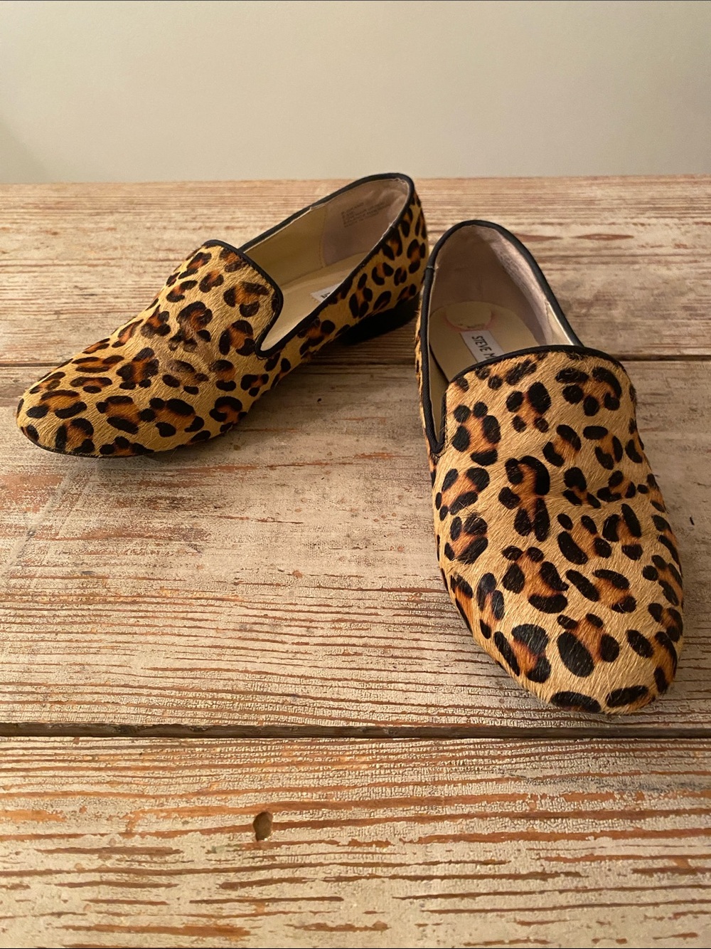 Steve Madden women’s cow hair -Leopard Print Slip-On Loafers - Tan/Black